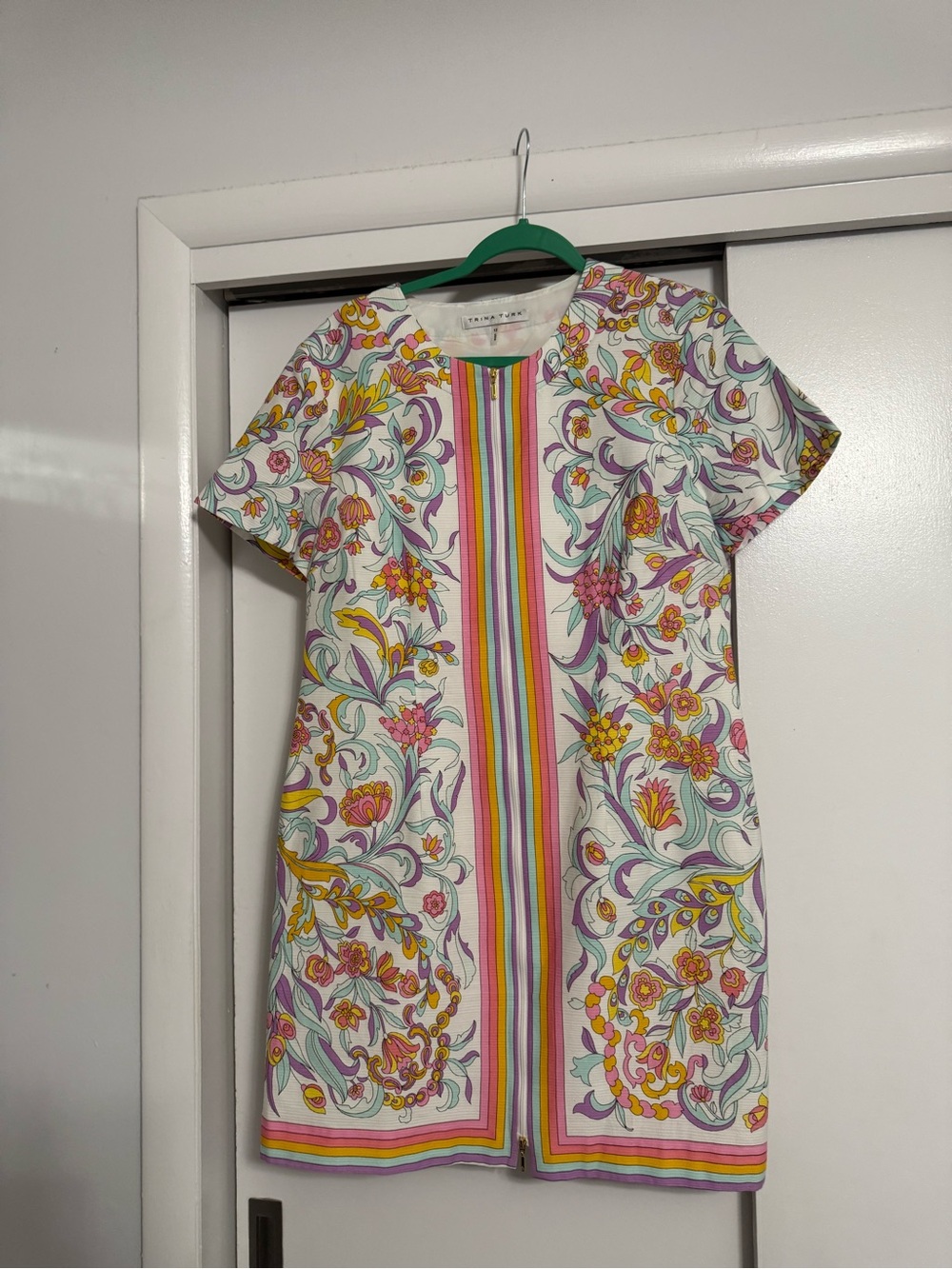 12 zip front Trina Turk White Floral-Print Mini Dress with Rainbow Center Stripe